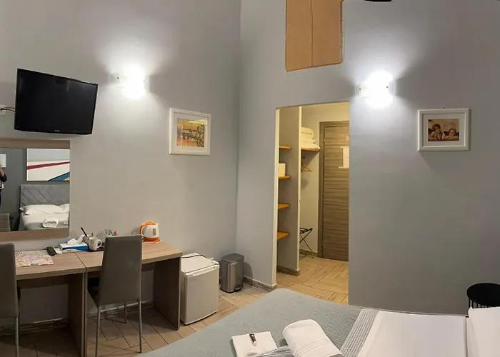 Napoleone 4* רומא